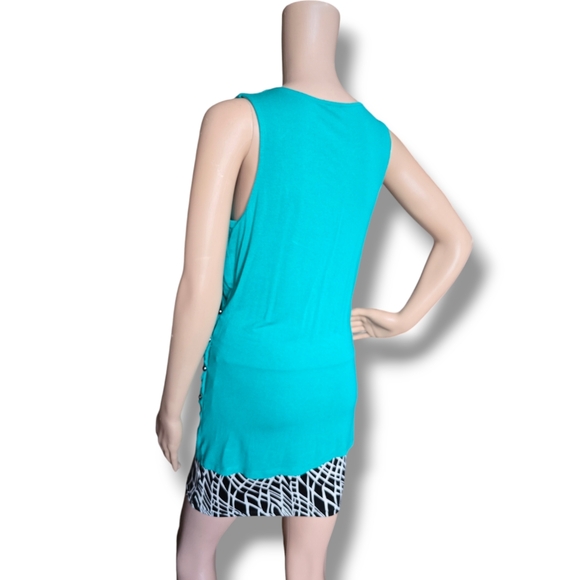 Ann Klein Women's Green Crossover Ruched Tank Top - Picture 8 of 16